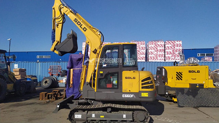 Экскаватор гусеничный SDLG E690F