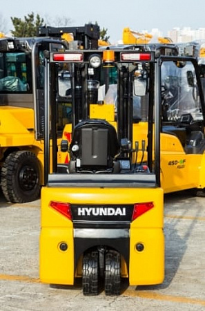 Электрический вилочный погрузчик HYUNDAI 18BT-9