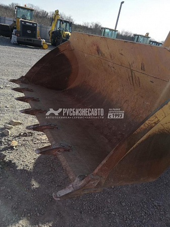Погрузчик фронтальный SEM 636D