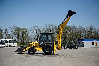 Экскаватор-погрузчик New Holland B80B (с кондиционером)