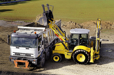Экскаватор-погрузчик New Holland B90B LR