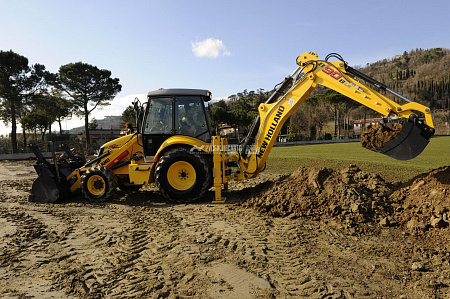 Экскаватор-погрузчик New Holland B90B LR