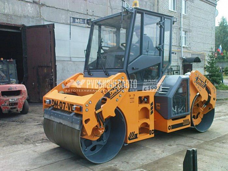 Каток дорожный двухвальцовый вибрационный DM-7.5-VD (DM-07-VD) (вес 8,5 т. шир. вальца 1,5 м)