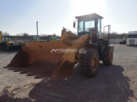 Погрузчик фронтальный SEM 636D