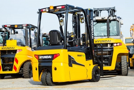 Электрический вилочный погрузчик HYUNDAI 18BT-9