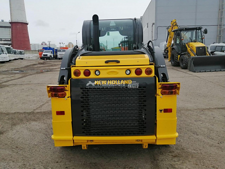 Мини-погрузчик New Holland L318 (с кондиционером, Россия)