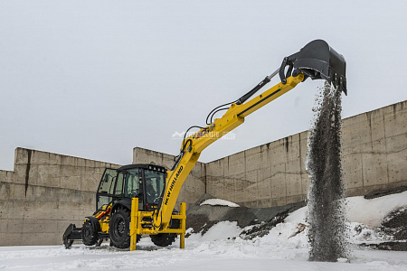 Экскаватор-погрузчик New Holland B90B LR